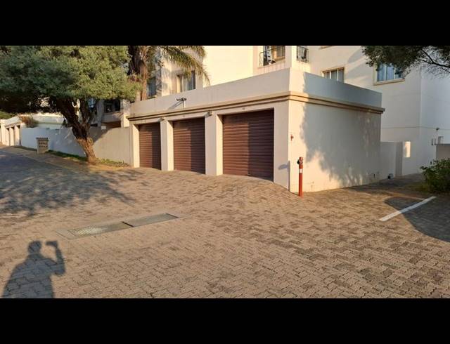 2 BEDROOM APARTMENT FOR SALE IN COUNTRY VIEW